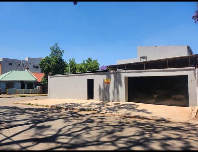 16 BEDROOM HOUSE FOR SALE IN BELLEVUE